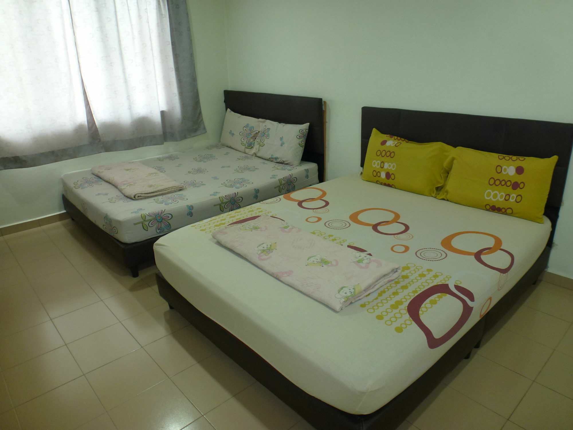 Batu Berendam Inn Kampong Sungai Putat Ngoại thất bức ảnh