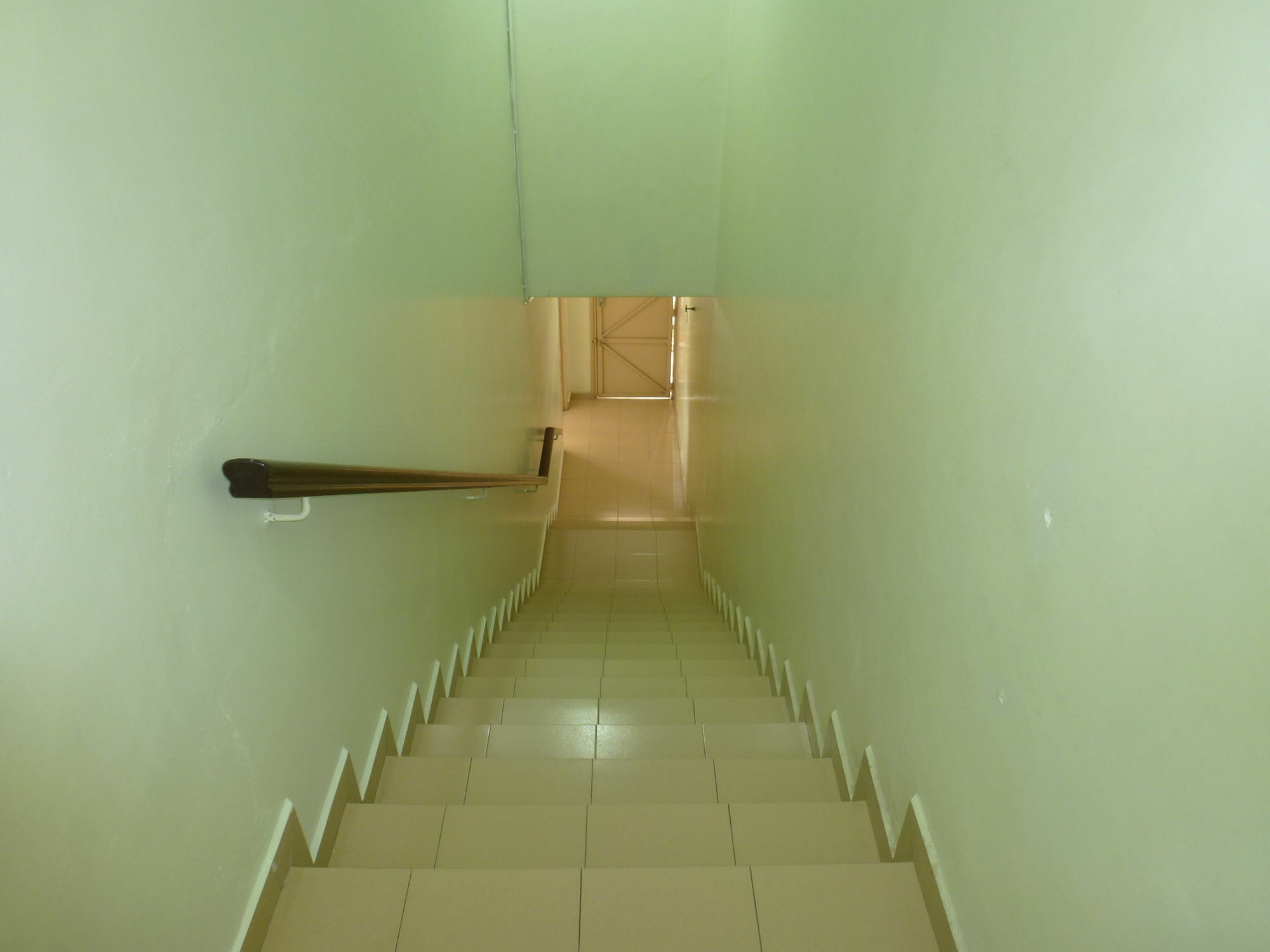 Batu Berendam Inn Kampong Sungai Putat Ngoại thất bức ảnh